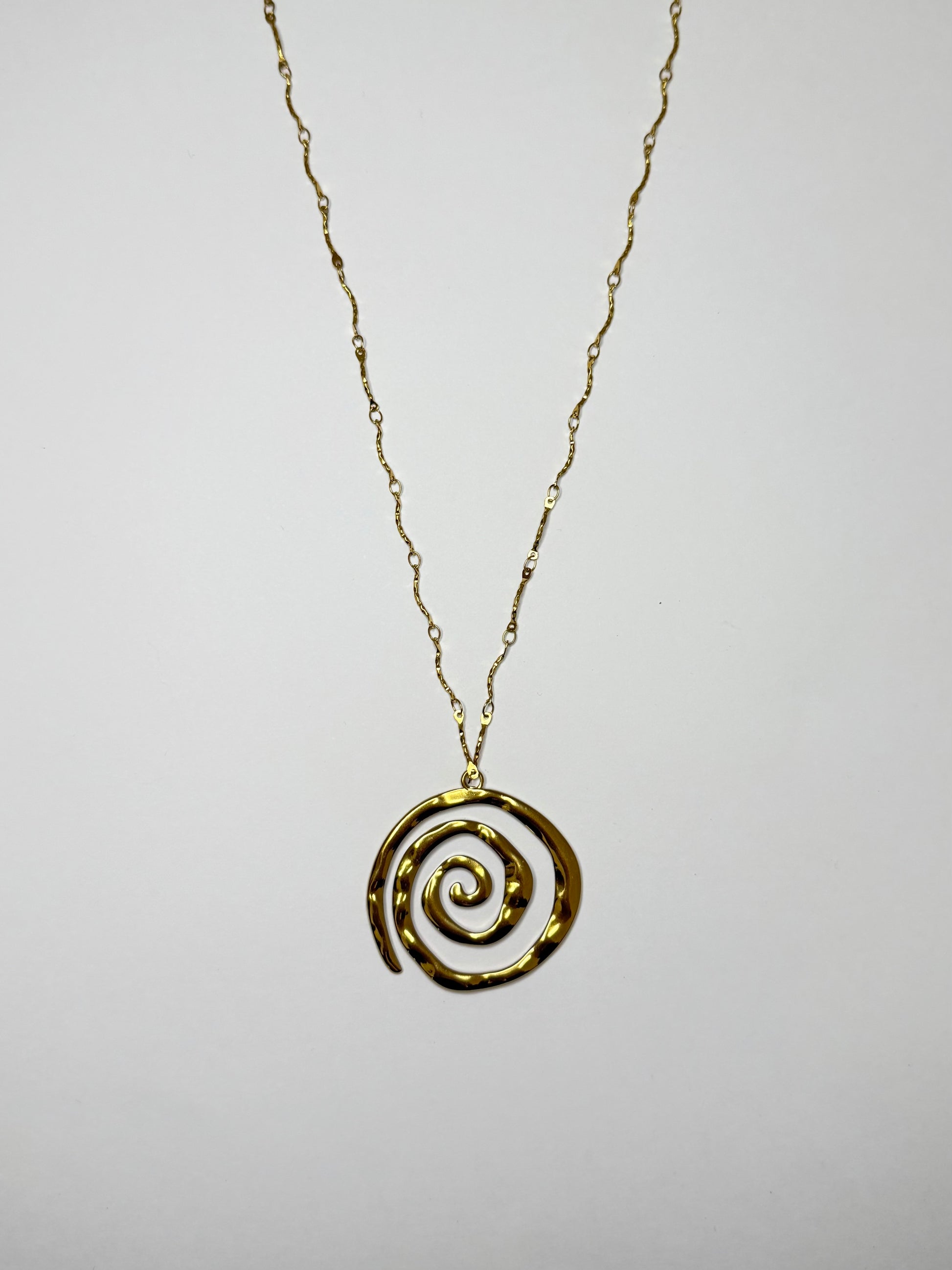 Rhea long necklace