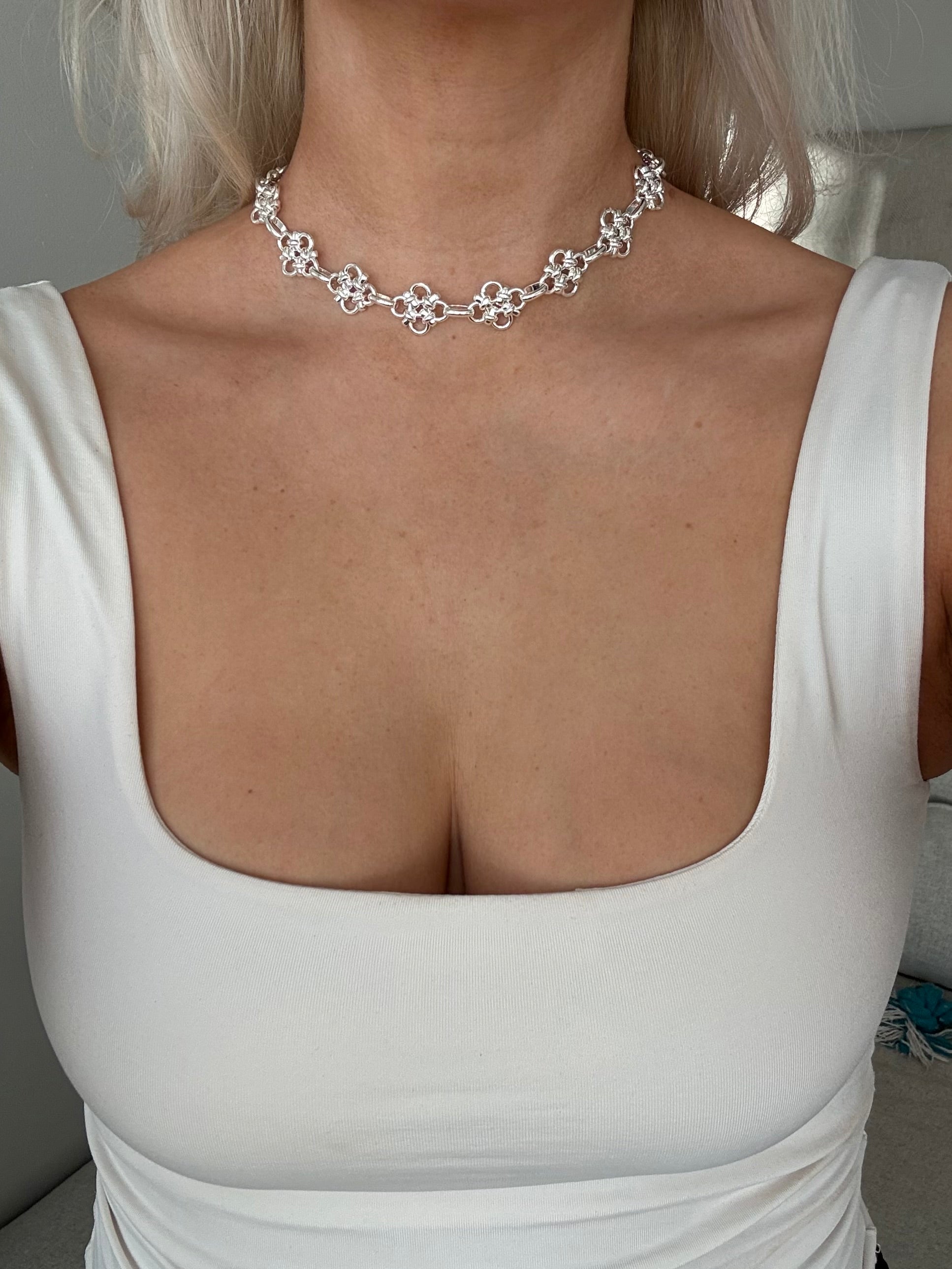 Belen necklace silver