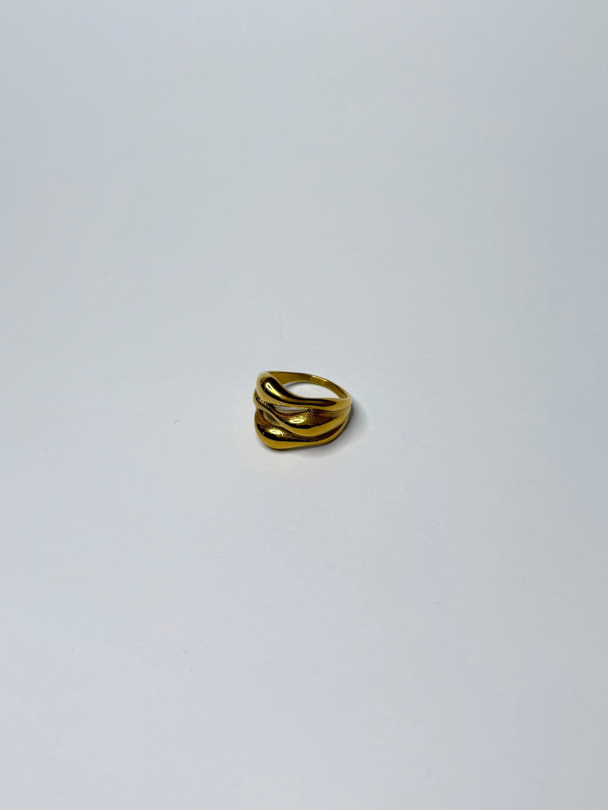 Phoebe ring