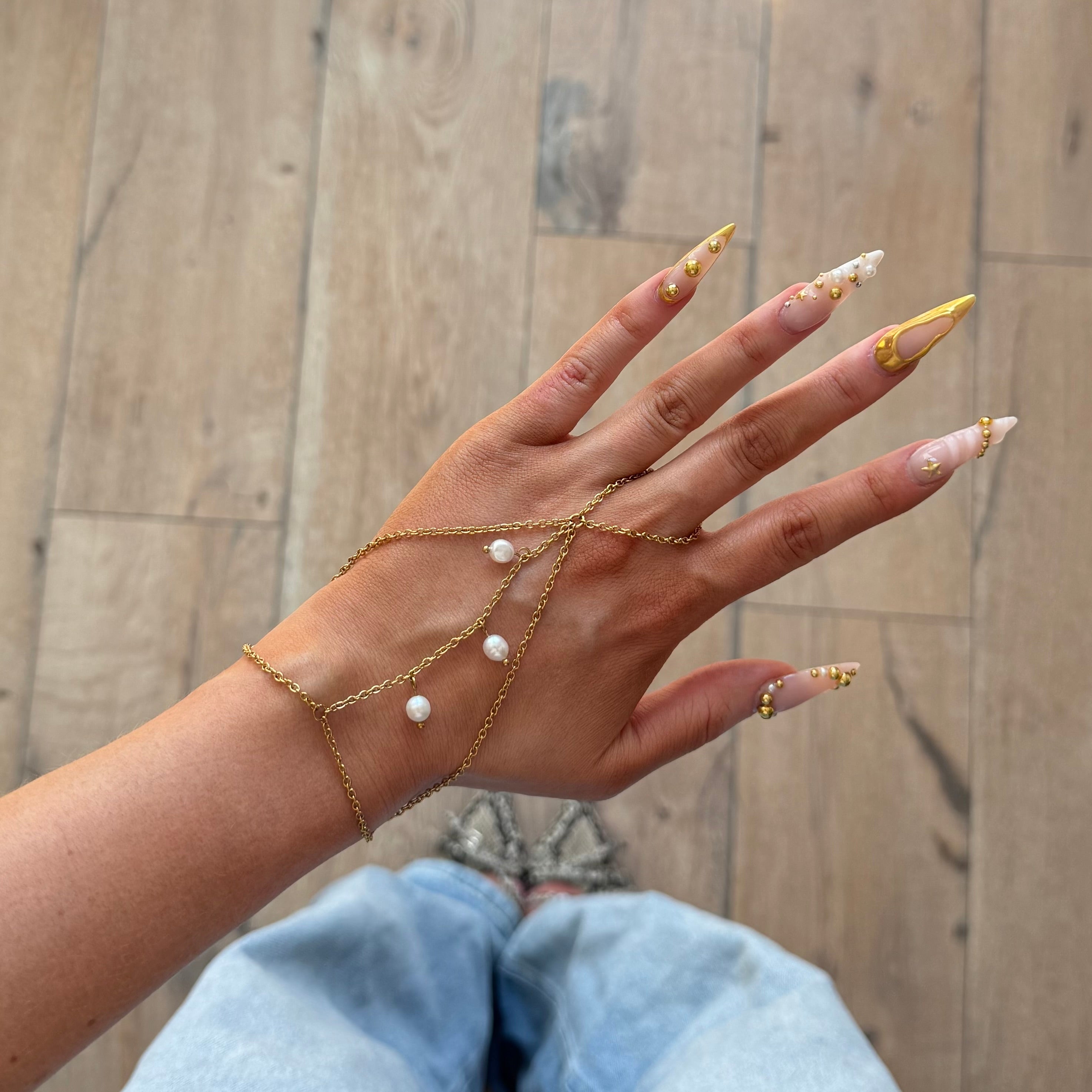 Ira hand chain