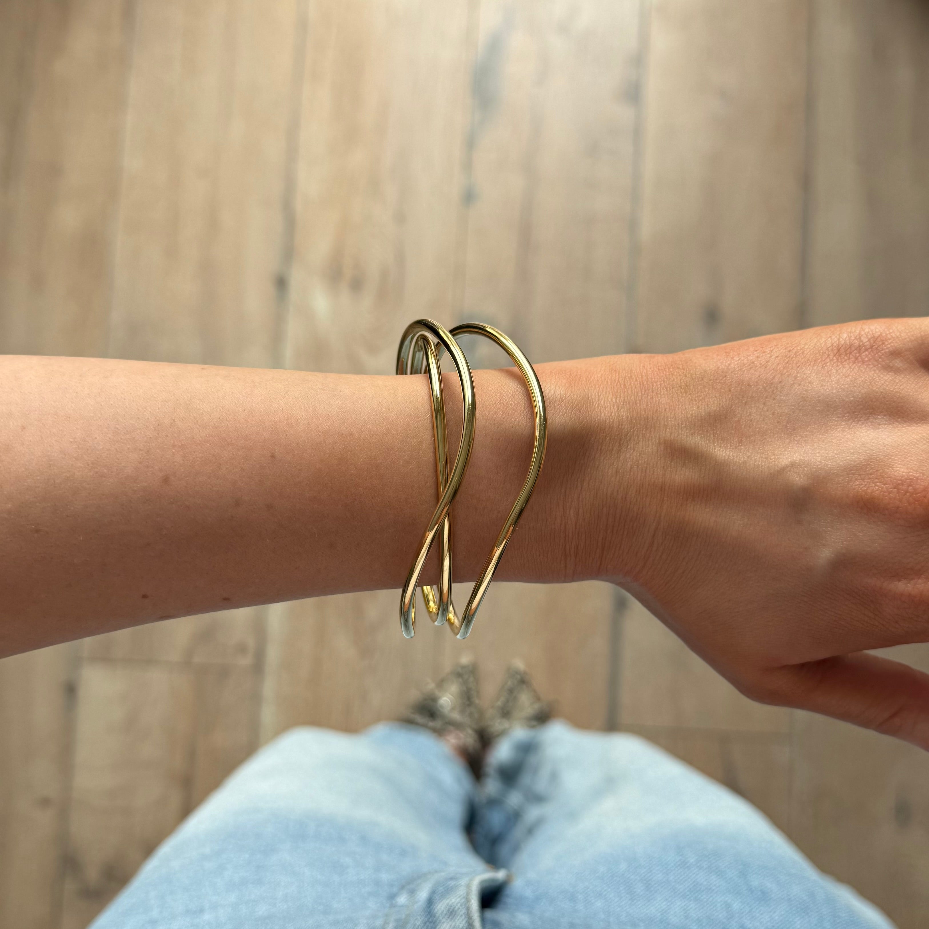 Flo bangle