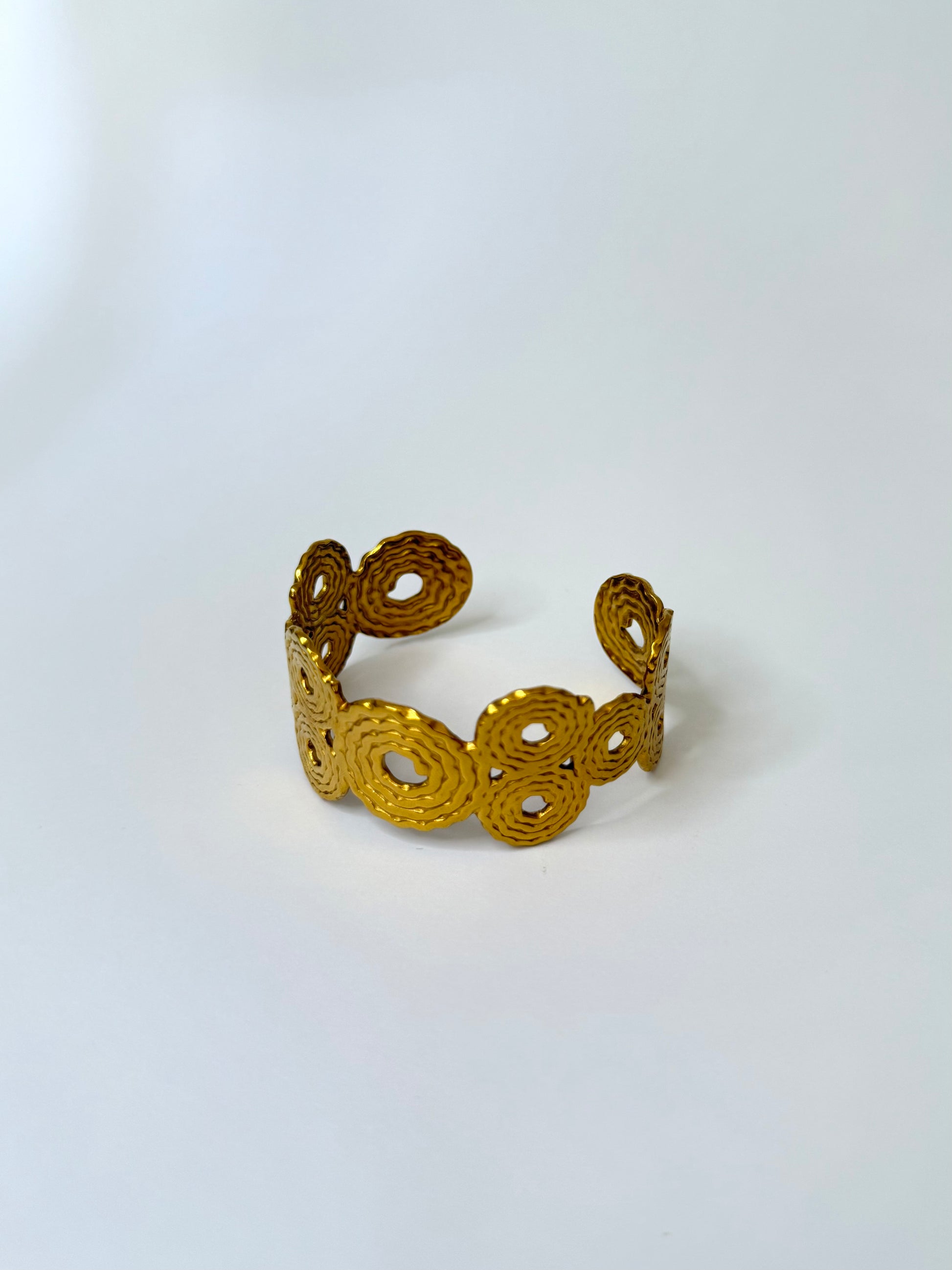 Hera bangle