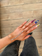 Riley hand chain silver